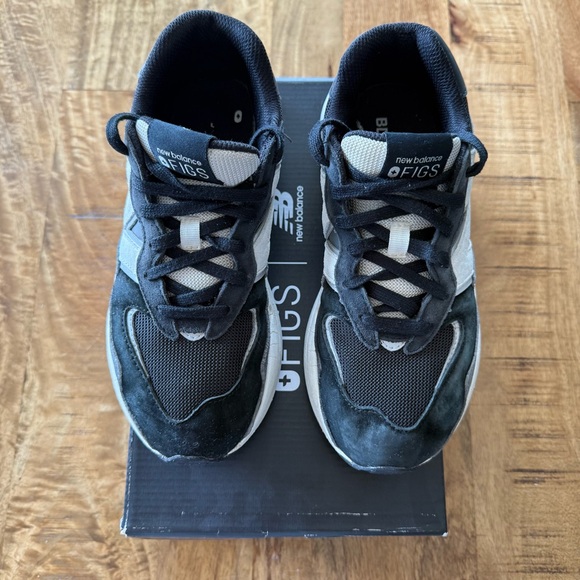 Figs X New Balance 57/40 - Picture 3 of 7